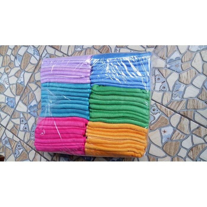 Kain microfiber murah dan bahan alus 35cm x 35cmbisa untuk mobil, motor dan alat rumah tangga