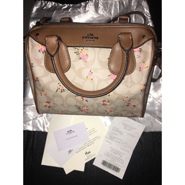 Tas Coach speedy preloved