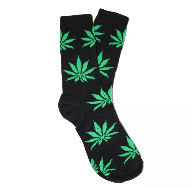 Kaos Kaki Motif Daun Ganja Warna Hitam