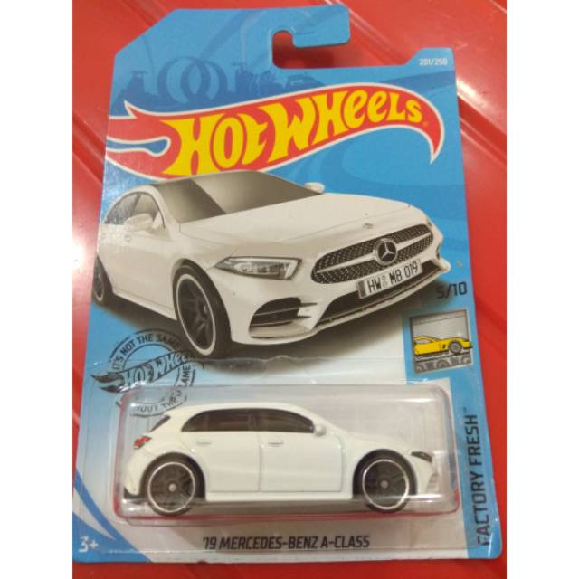 Hot Wheels Mercedes Benz A Class putih