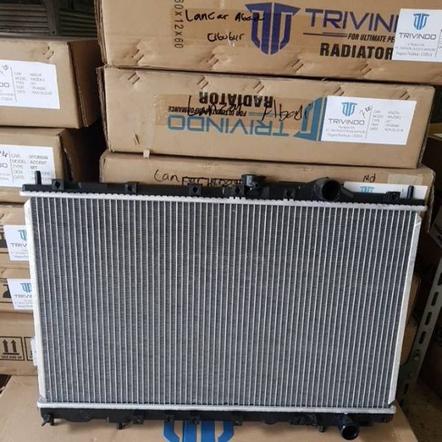 Radiator mitsubishi lancer glxi gti