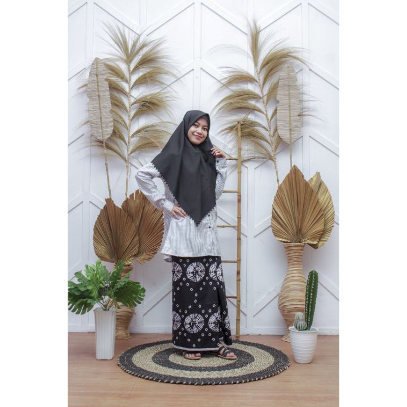 KRUDUNG POLINO SEGI EMPAT LASERCUT