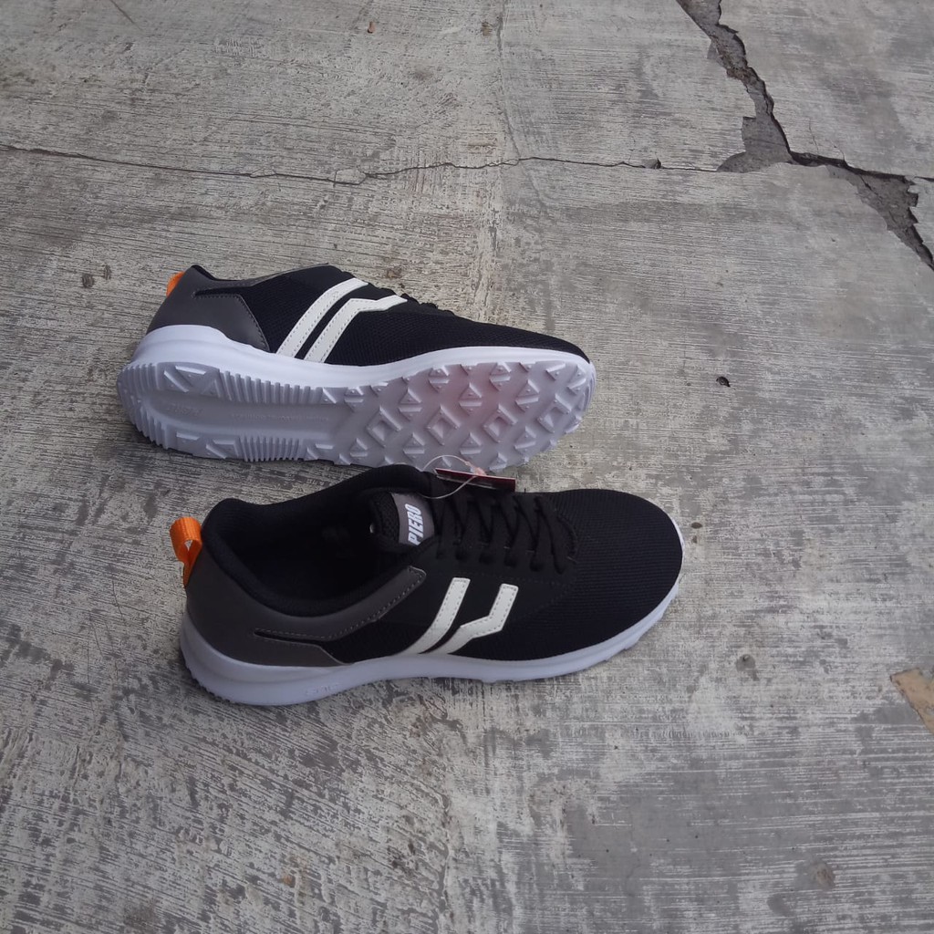 SEPATU PIERO CITY CROSS