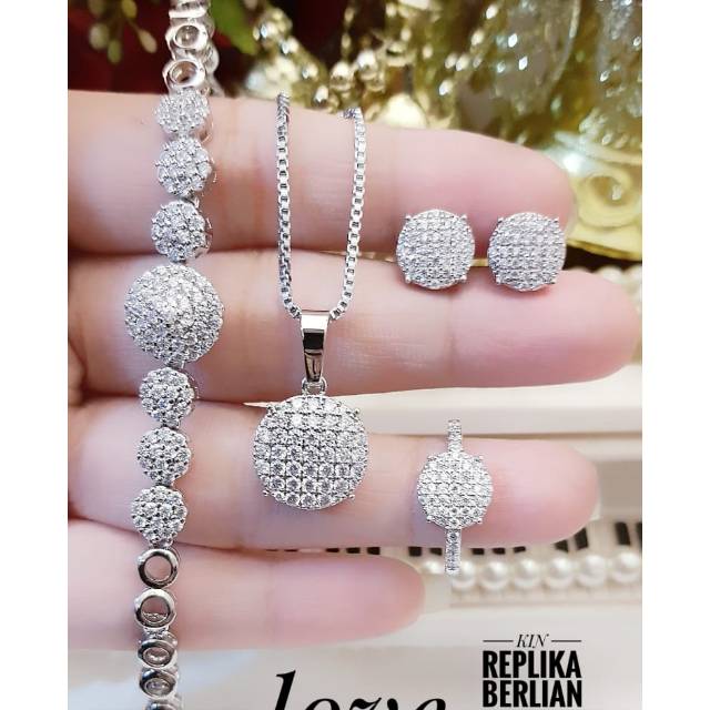 Set Perhiasan Lapis Emas Xuping Gelang Cincin Anting Kalung Berlian Permata Silver Mewah Titanium
