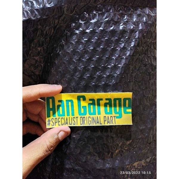 

BUBBLE BUBLE WRAP TAMBAHAN UNTUK BODY ALUS/KASAR