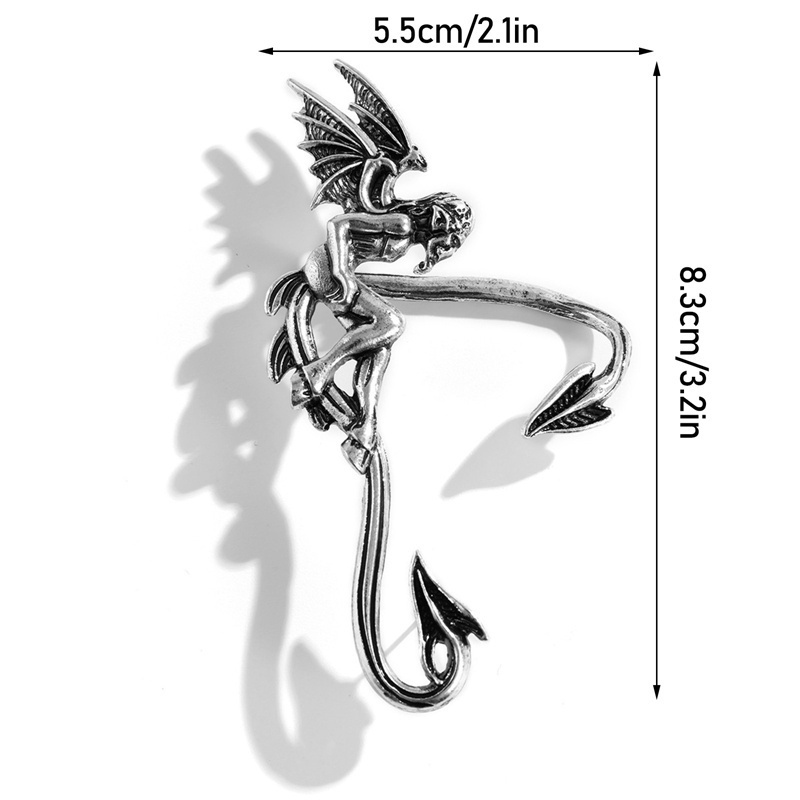 Fancyqube 1pc Anting Klip Telinga Tanpa Tindik Warna Silver Gaya Punk Untuk Wanita