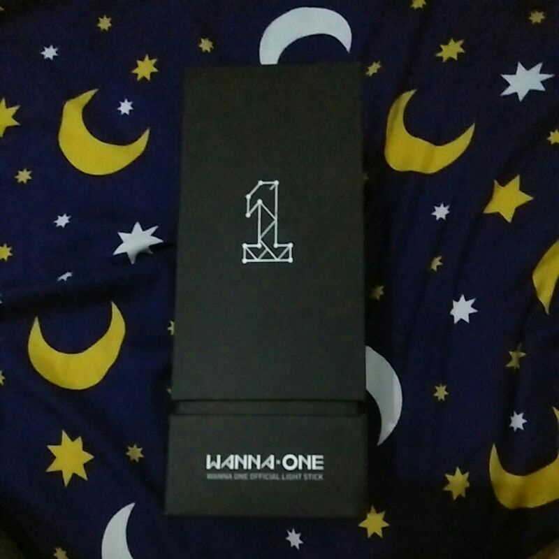 BOOKED LS WANNA ONE