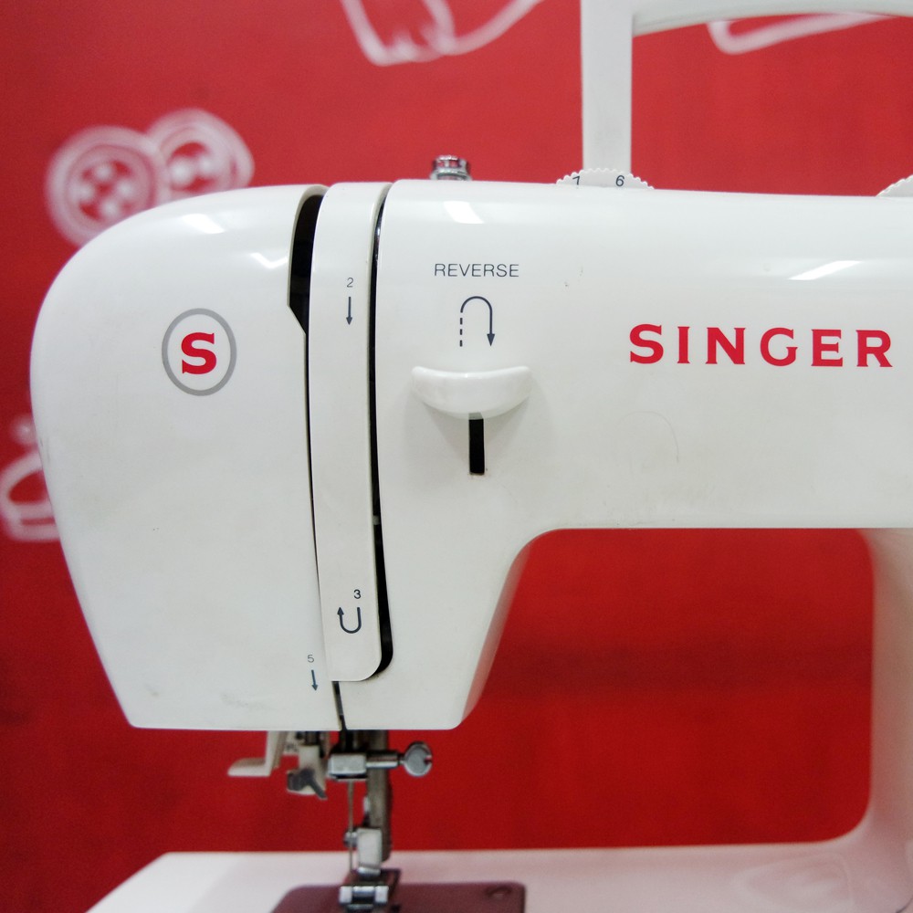 Mesin Jahit Portable Multifungsi SINGER Tradition 2282-2