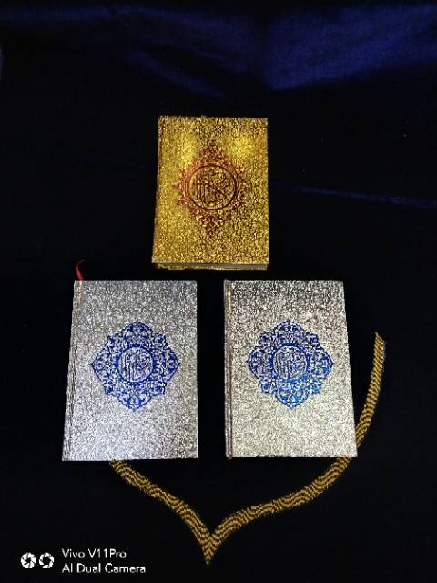 Alquran size 14 x 19 cm gold dan silver