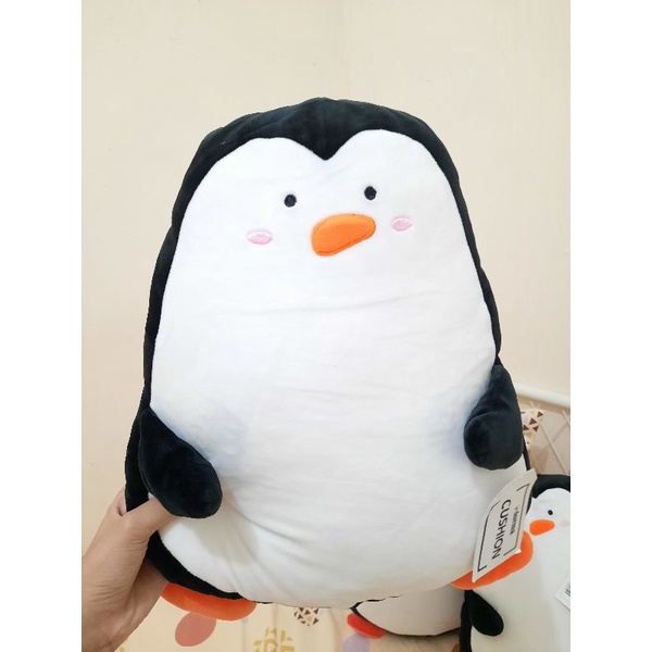 Boneka pinguin penguin cushion INFORMA