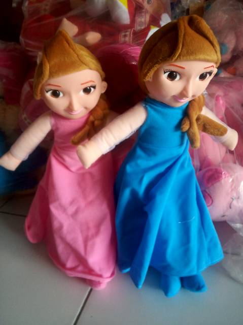 Boneka frozen