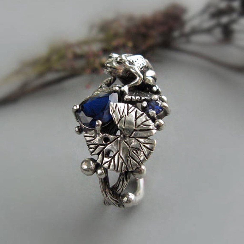 Hu Hu Hu Hu Hu Alat Bantu Pasang Kacamata♡ Cincin Tembaga Wanita Desain Katak Lotus Hollow Hias Berlian Imitasi Gaya Punk Untuk Hadiah