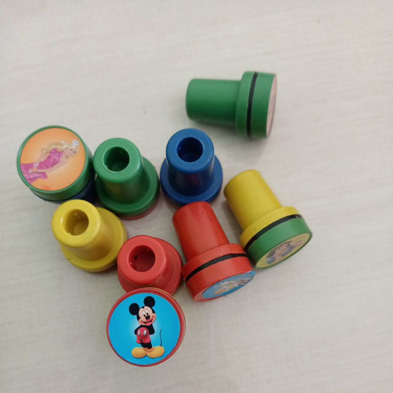 

stempel mainan anak kecil