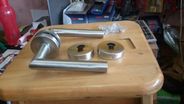Handle kunci roses stainless