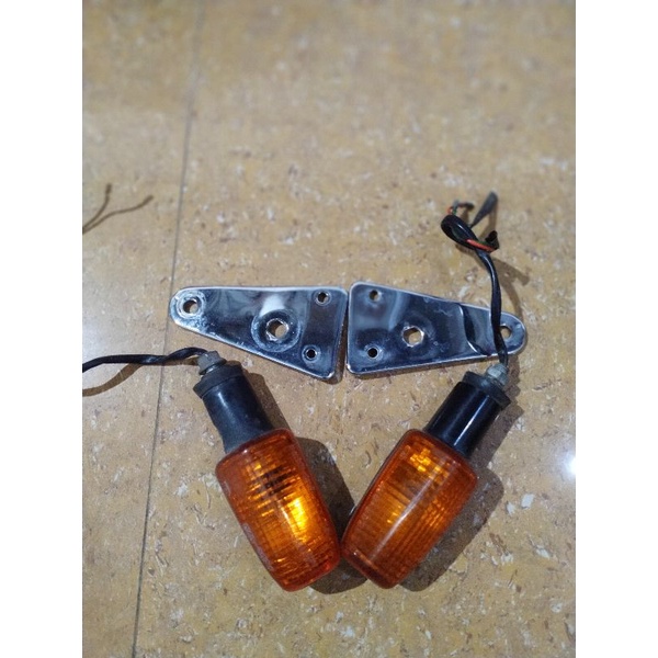 Kupingan Lampu Honda Megapro Hiu Set sein ORIGINAL Bekas