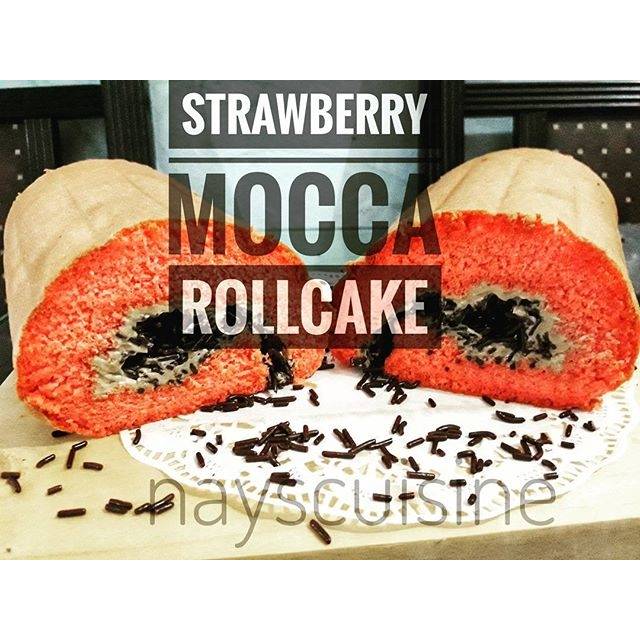 

Strawberry Mocca Rollcake/ bolu gulung moka/ coklat/ cake premium