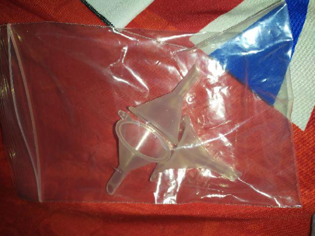 Corong Mini Untuk Tuang Parfum Essential Oil Toner Serum Funnel