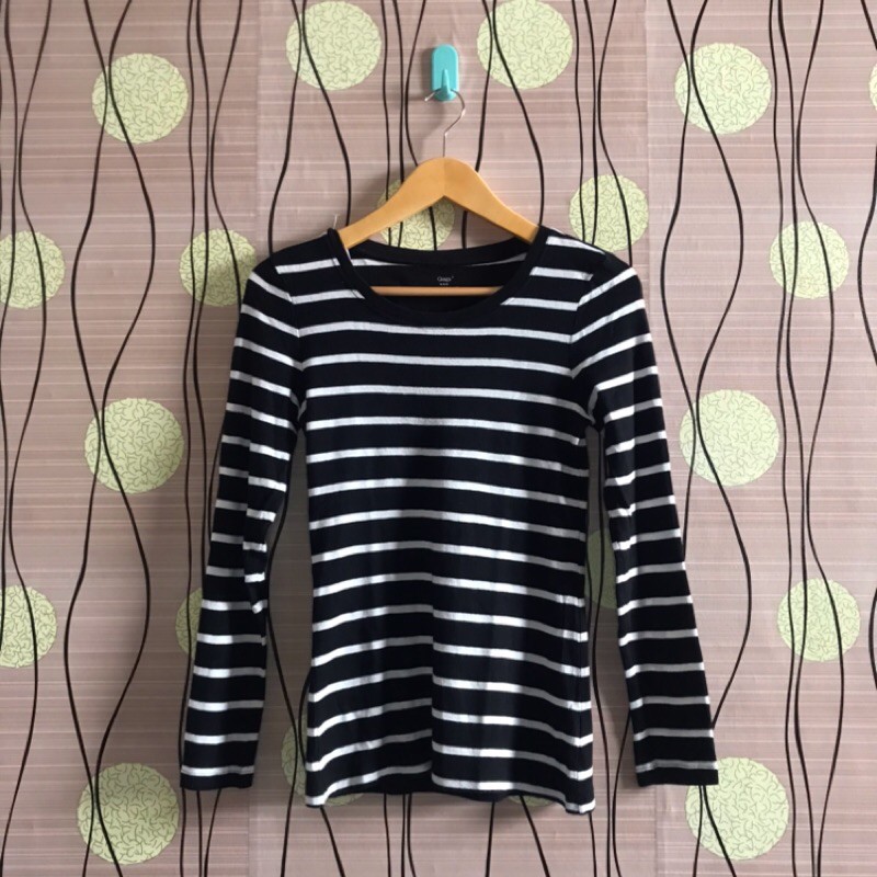 PROMO KAOS GAP LENGAN PANJANG GARIS HITAM PUTIH 100% ORIGINAL NEW NO PRELOVED