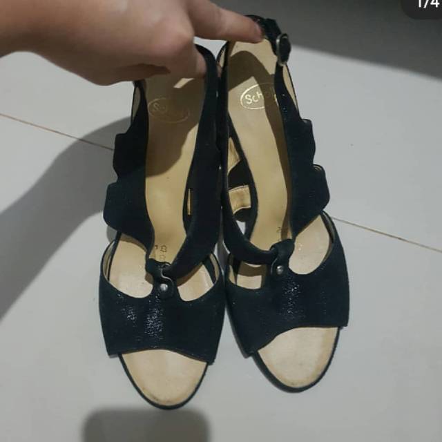 Preloved scholl