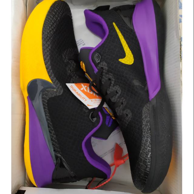 Sepatu Basket Mamba Focus size 43