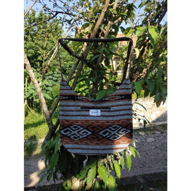 Tas selempang tenun lombok / tas ethnic lombok