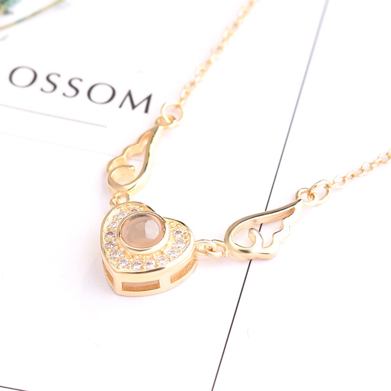 [Ready Stock]Fashion Heart Wings Jeweled Pendant Simple Elegant Necklace