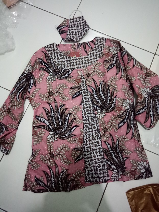 Atasan Batik Wanita Blouse Bolero Pink Terbaru Modern