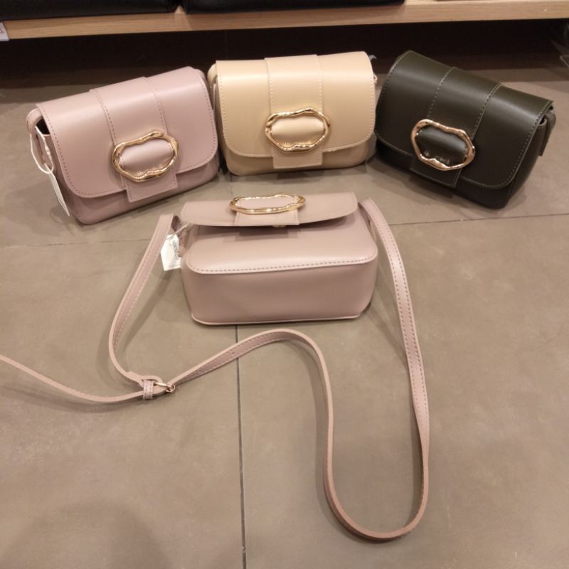 tas selempang miniso