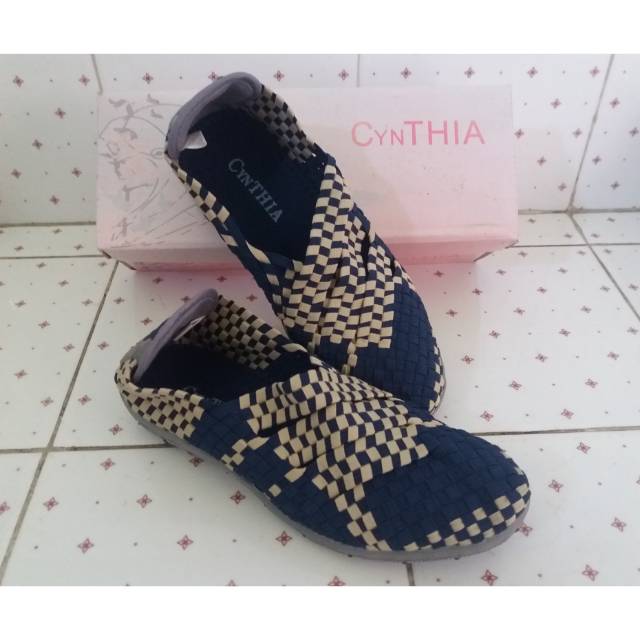 Sepatu cynthia