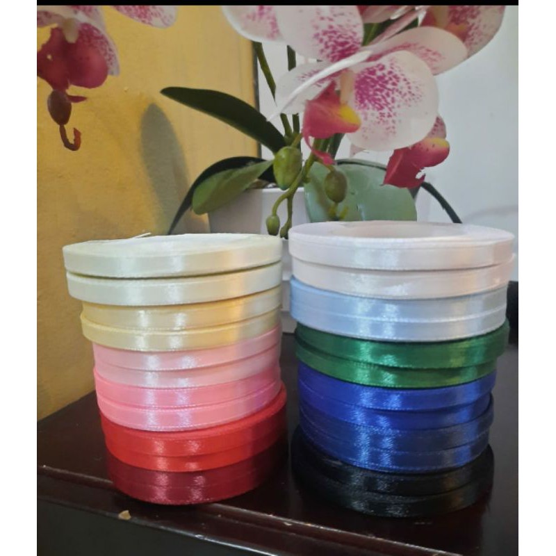 

dijual per roll: pita satin diameter 0.5 cm