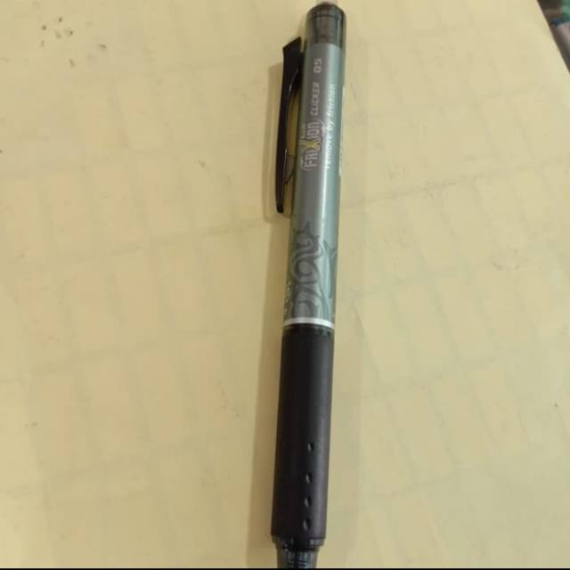 

Pulpen Pilot Frixion /Pulpen hapus Frixion