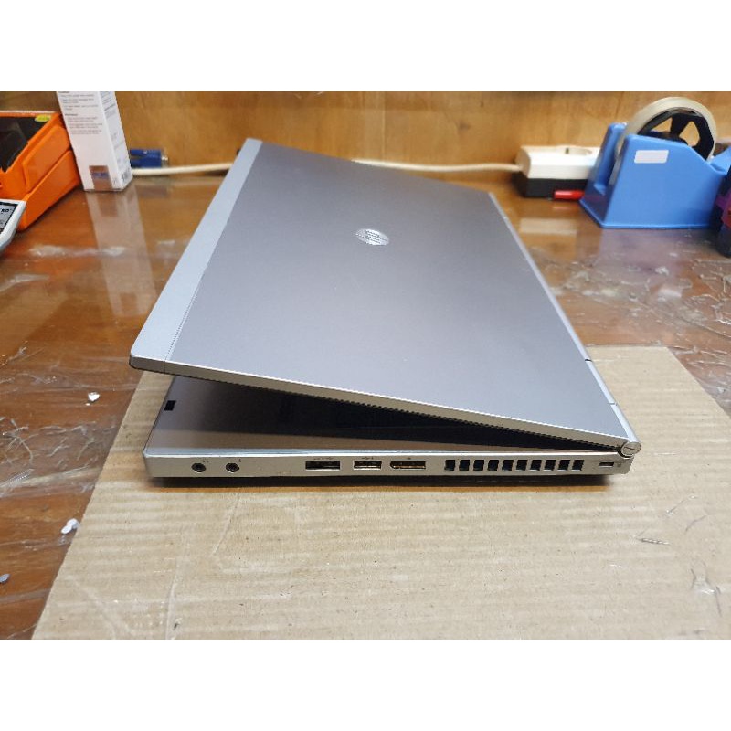 Laptop HP Elitebook 820 G3 Core i5 Ram 32GB Ssd 1TB Slim Ringan Warna Silver