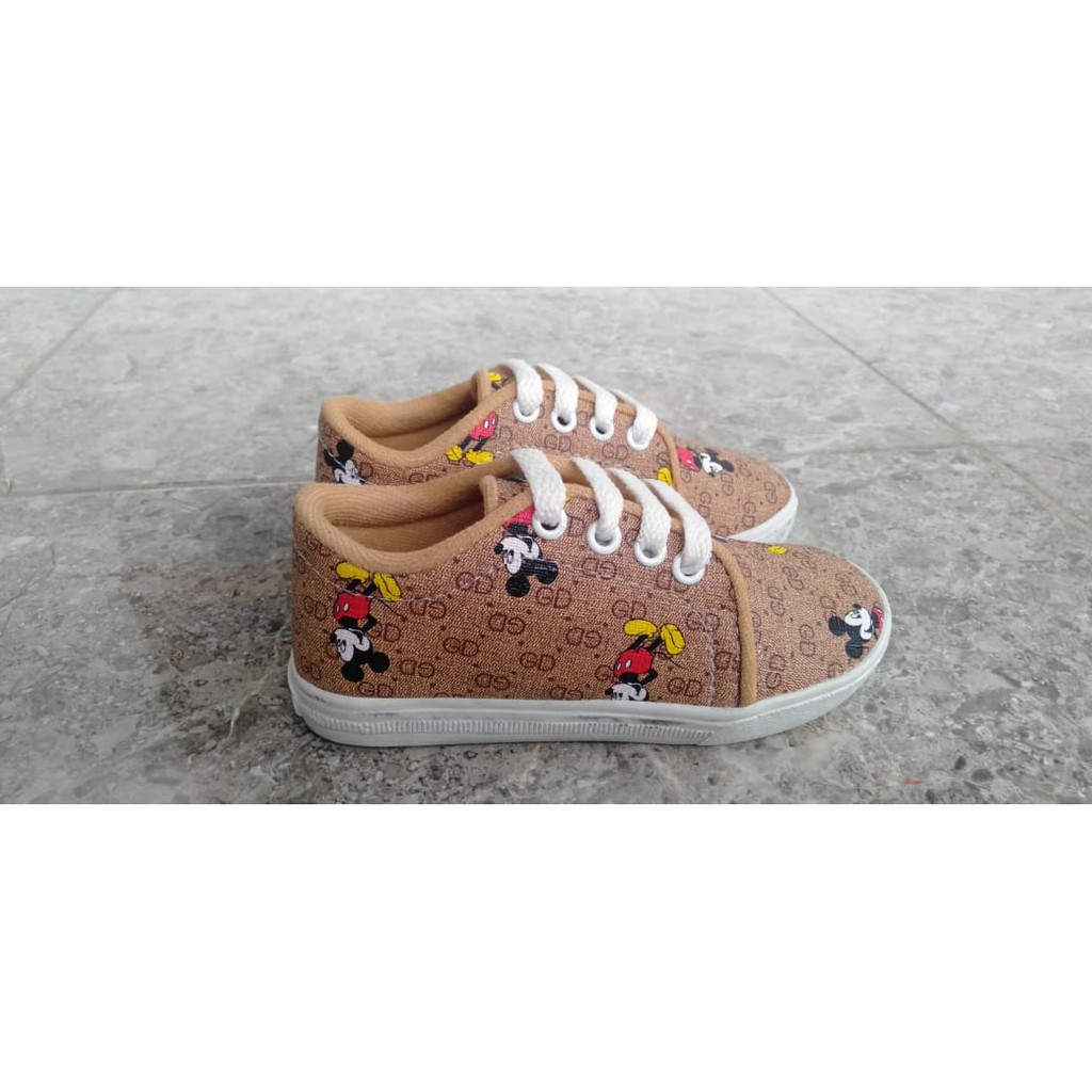 Sepatu Sneakers Anak Kartun Mickey Mouse Lucu dan Terbaru