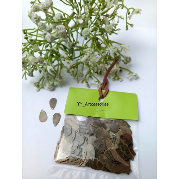 Payet / manik / ramboci datar bentuk tetes air, 20 gr