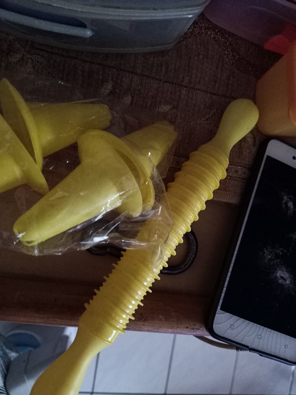 Cetakan Kue Semprit / Kue Kering Plastik Isi 4