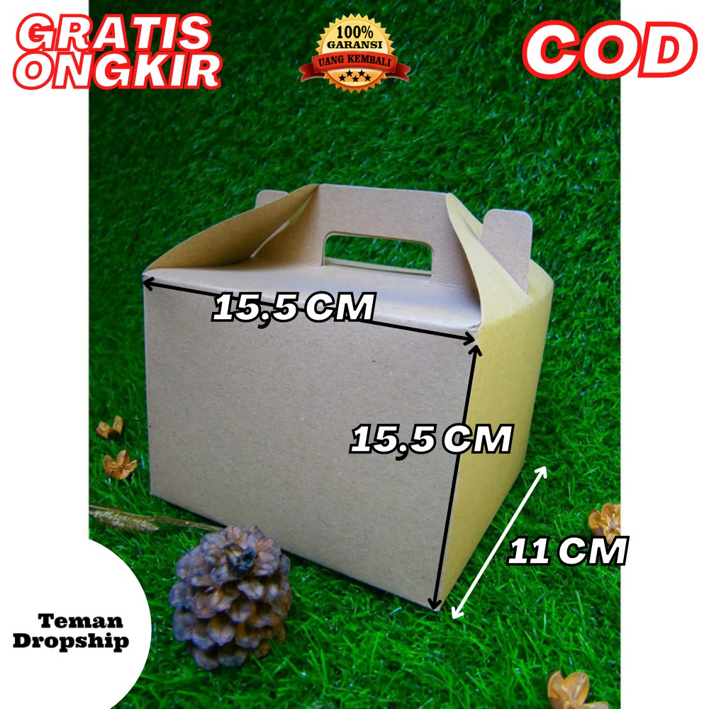 

TAS GABLE BOX KADO PERSEGI PACKING SOUVENIR 280GR 15,5X15,5 X 11CM
