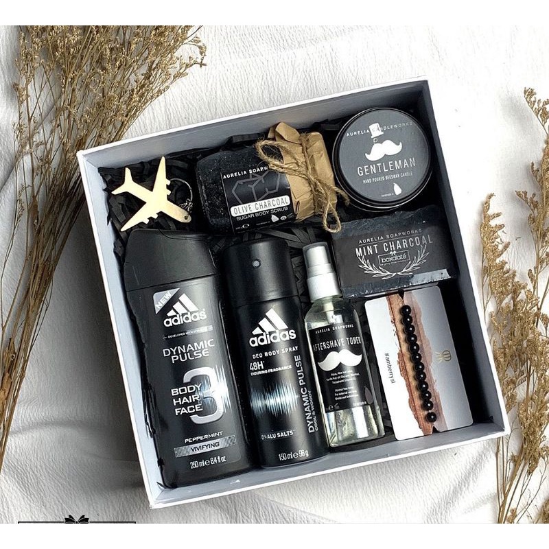 

Giftbox Fly Away Love