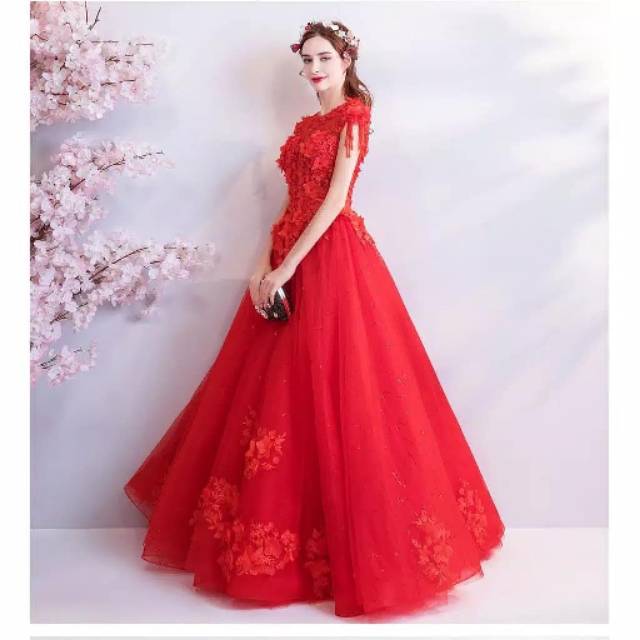 Gaun Pengantin Merah