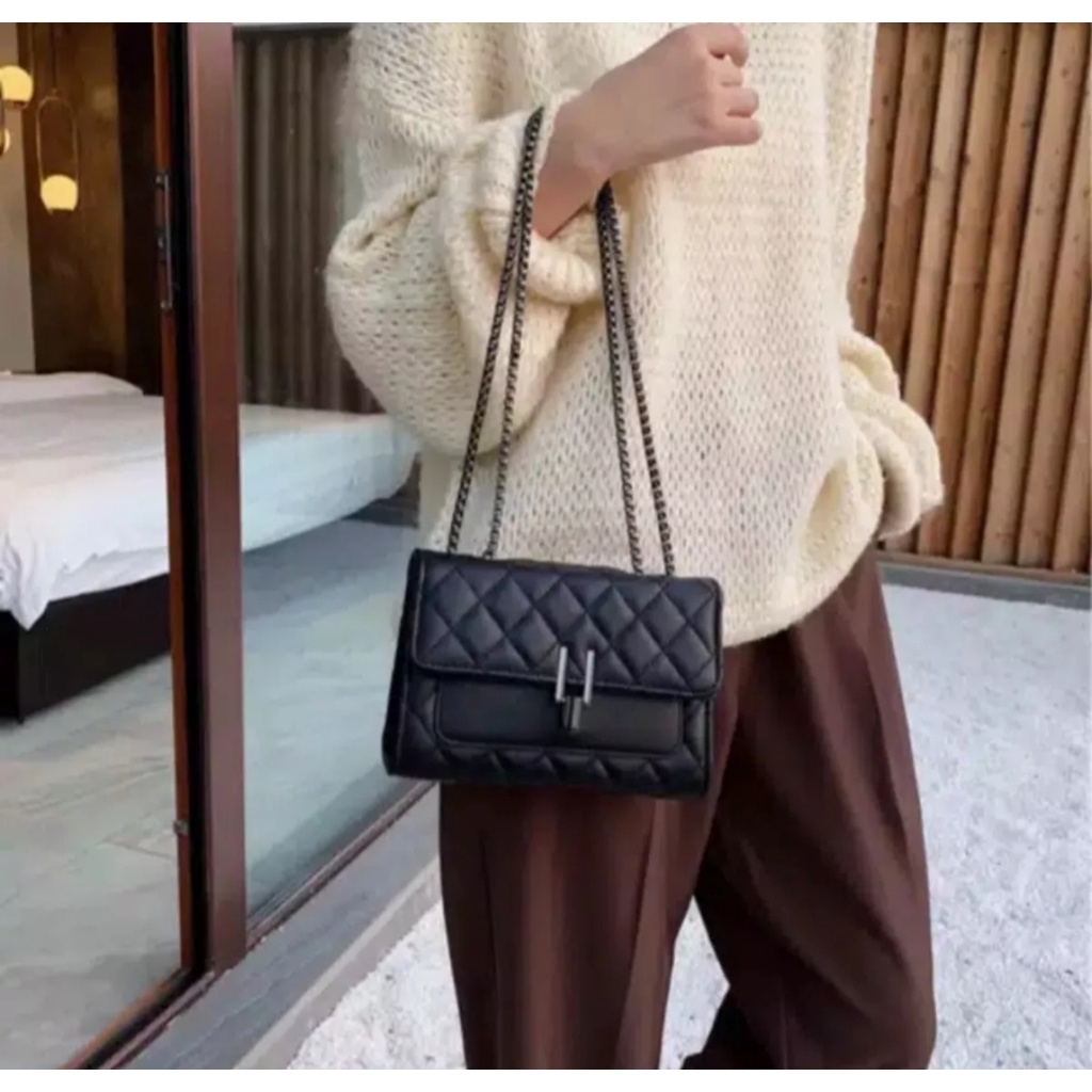 IDH Fashion TAS IMPORT PESTA HITAM WANITA KOREA RANTAI TA240B5 DIOCA KULIT FASHION BATAM MURAH SELEMPANG PREMIUM