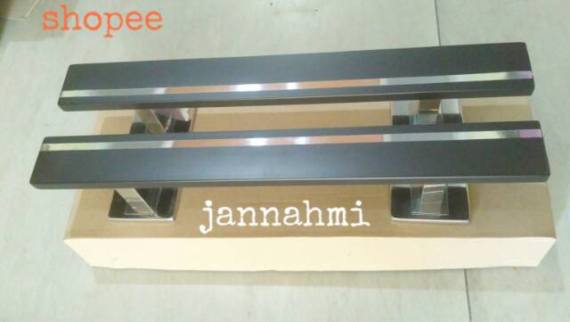 Handle pintu minimalis