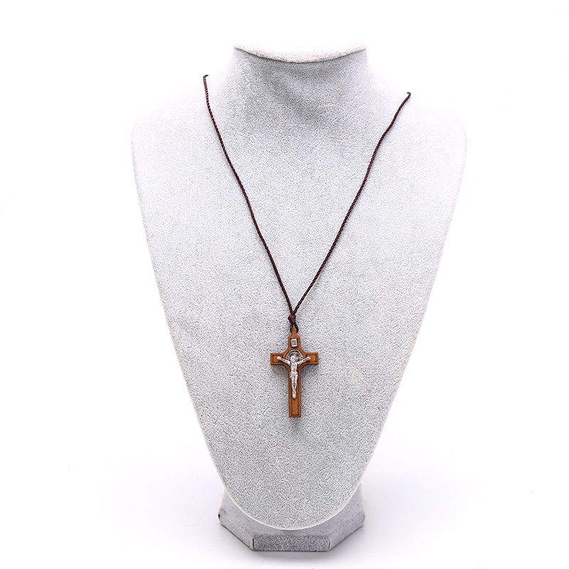 Kalung Liontin Salib Yesus Bahan Kayu Metal Gaya Retro