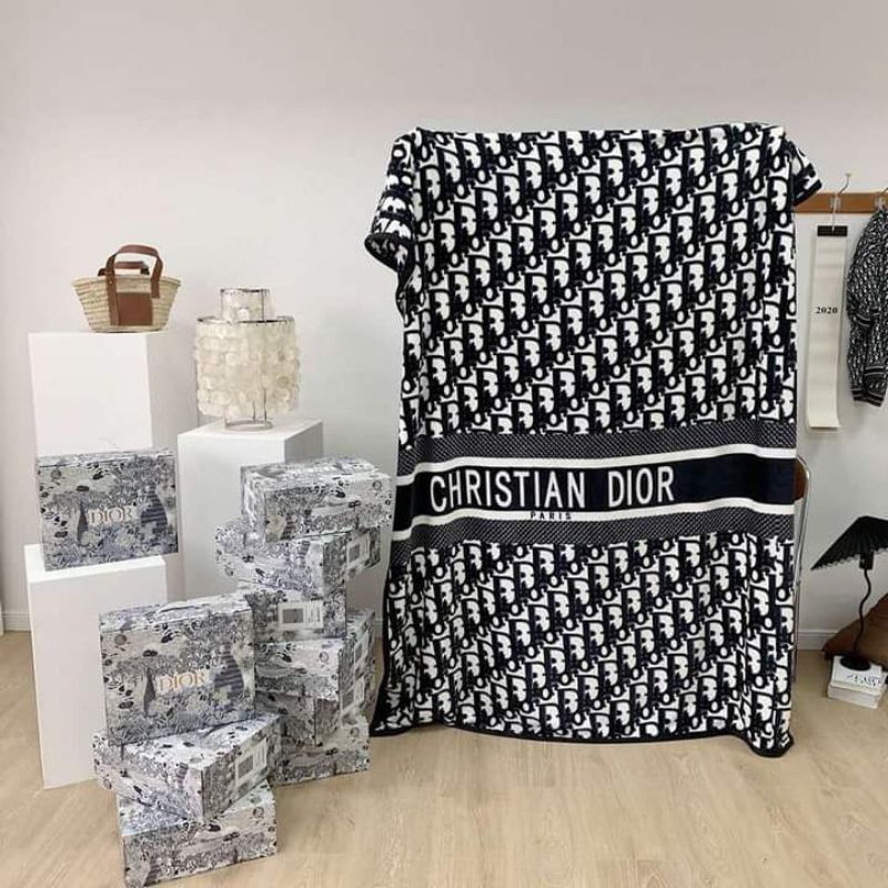 FI96T SELIMUT DIOR DEWASA BAHAN IMPORT  PREMIUM UK 150 X200(INCLUTE BOX)
