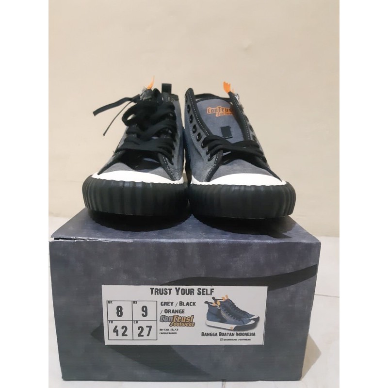 Sepatu Contrust x AWW size 42