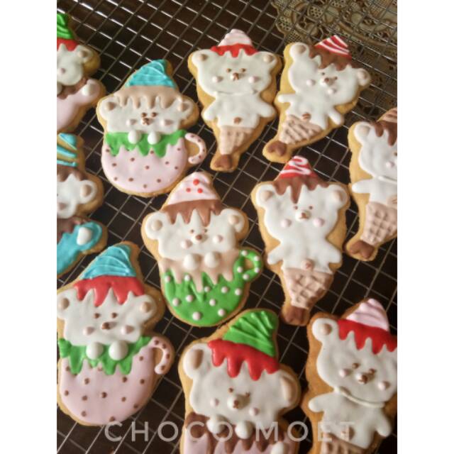 

Cookies karakter/kue kering/souvenir cookies