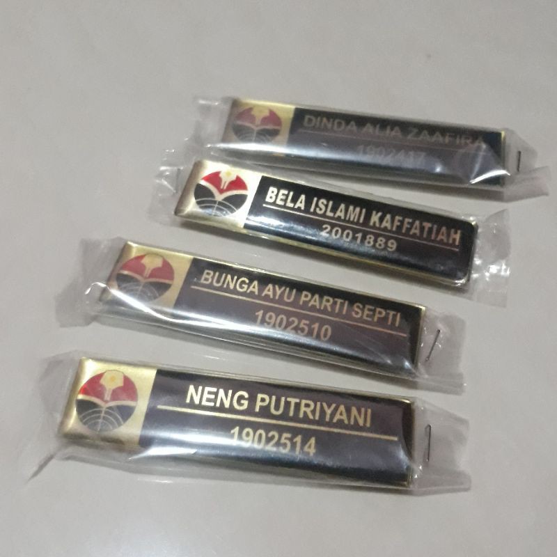 

Name Tag / tanda pengenal