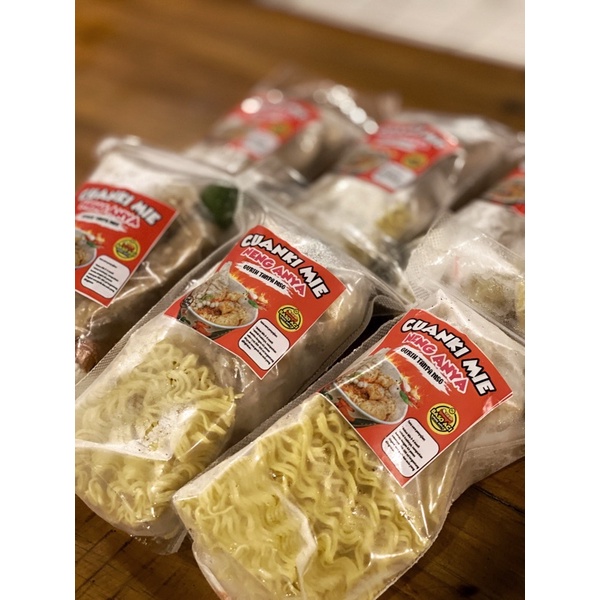 

MIE CUANKI NENG ANYA MURAH MERIAH