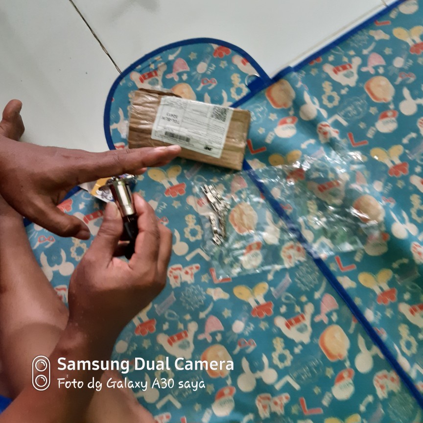 Push Lock Huben Hl 105 Kunci Laci Etalase