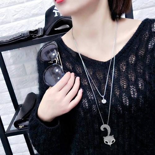 LRC Kalung wanita Fashion Silver Color Fox Pendant Decorated Simple Double Layer Necklace