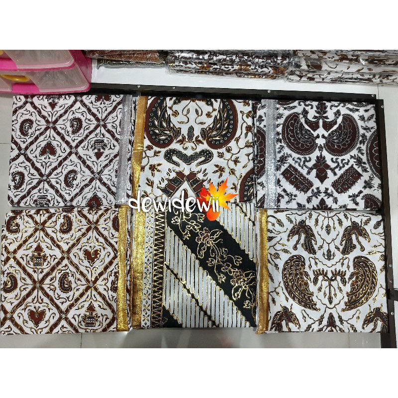Sepasang Jarik Pengantin Prodo (isi 2), DASAR PUTIH