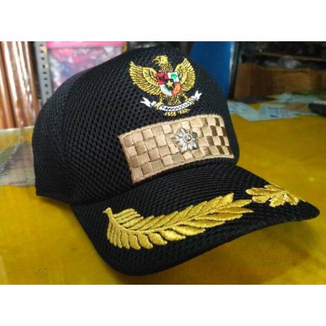 TOPI LURAH / CAMAT MELATI LOGAM